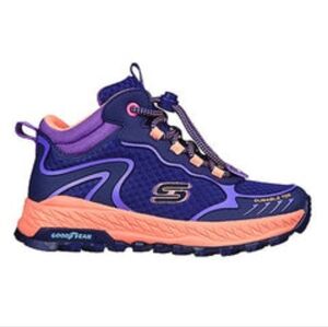 Skechers kids Fuse Extreme Wanderer hiking boots size 13 little kids